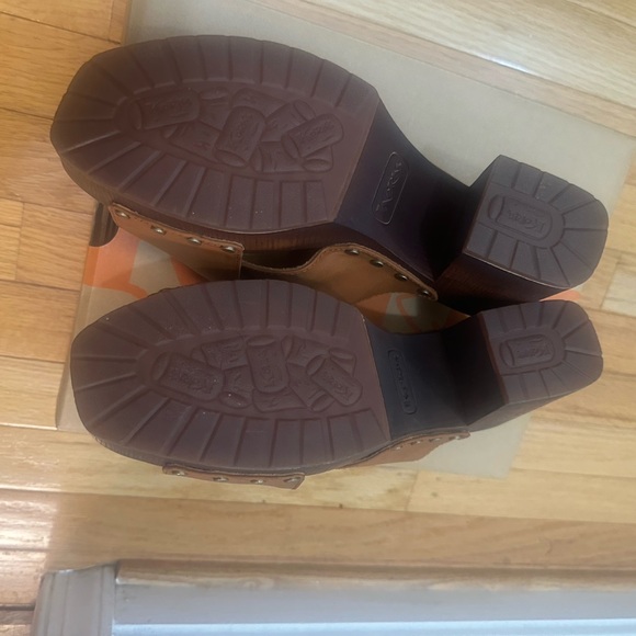 Slide on Shoes - Picture 3 of 3